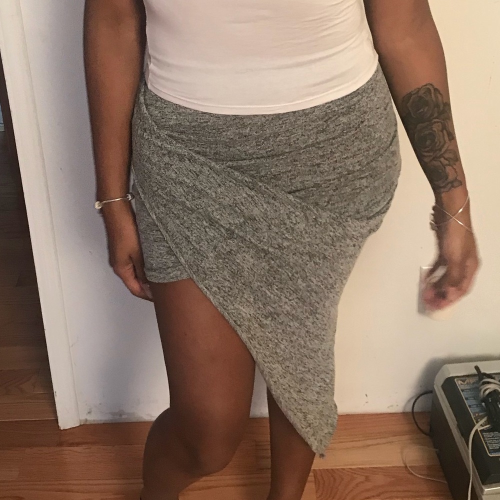 Grey skirt